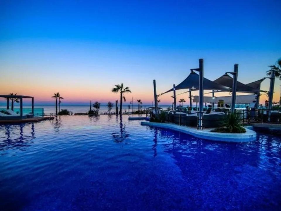 Apartment Deluxe Clara Sea Senses Torrevieja Kültér fotó