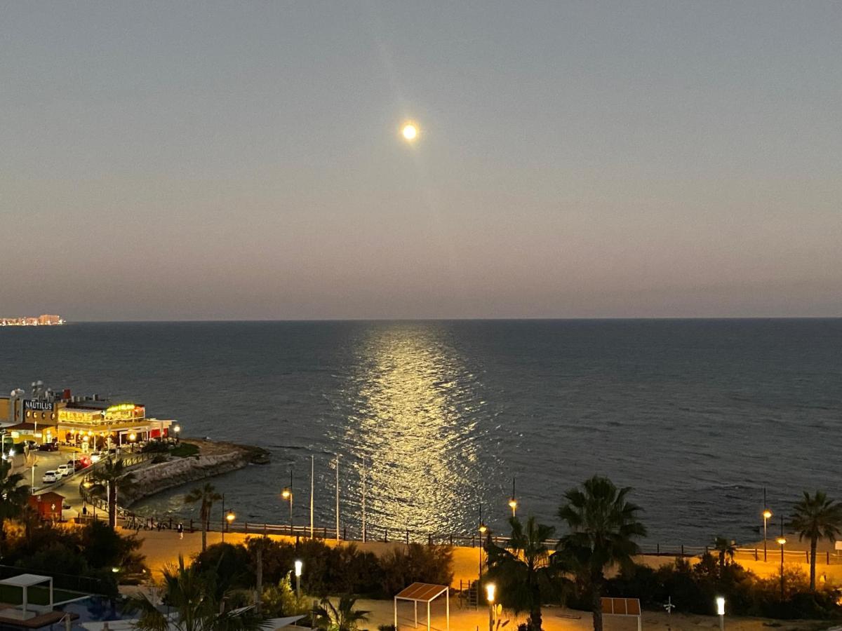 Apartment Deluxe Clara Sea Senses Torrevieja Kültér fotó