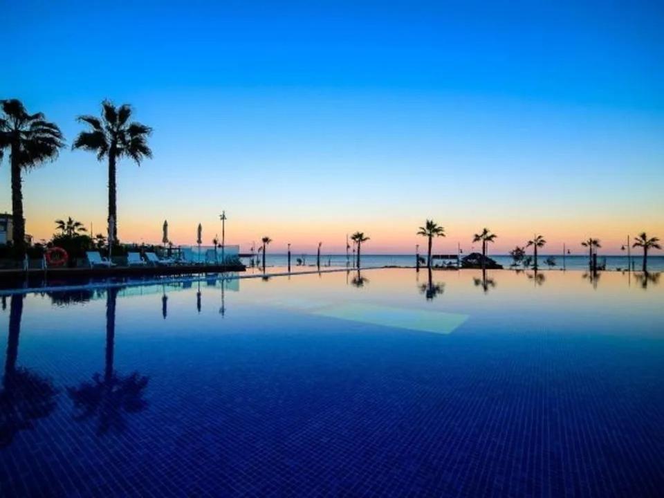 Apartment Deluxe Clara Sea Senses Torrevieja Kültér fotó