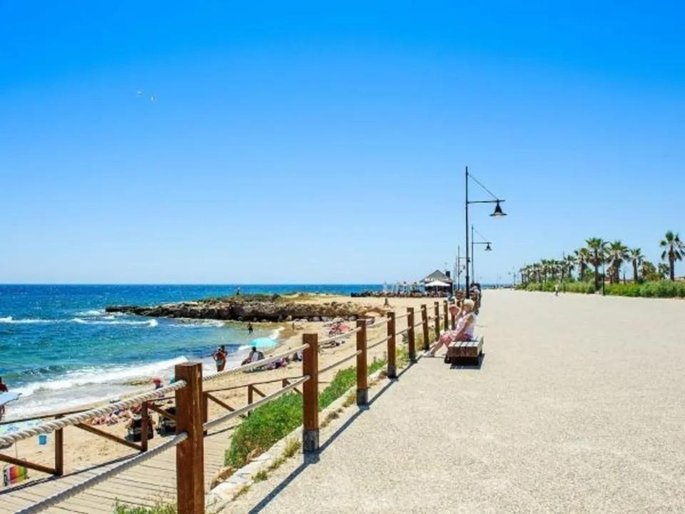 Apartment Deluxe Clara Sea Senses Torrevieja Kültér fotó